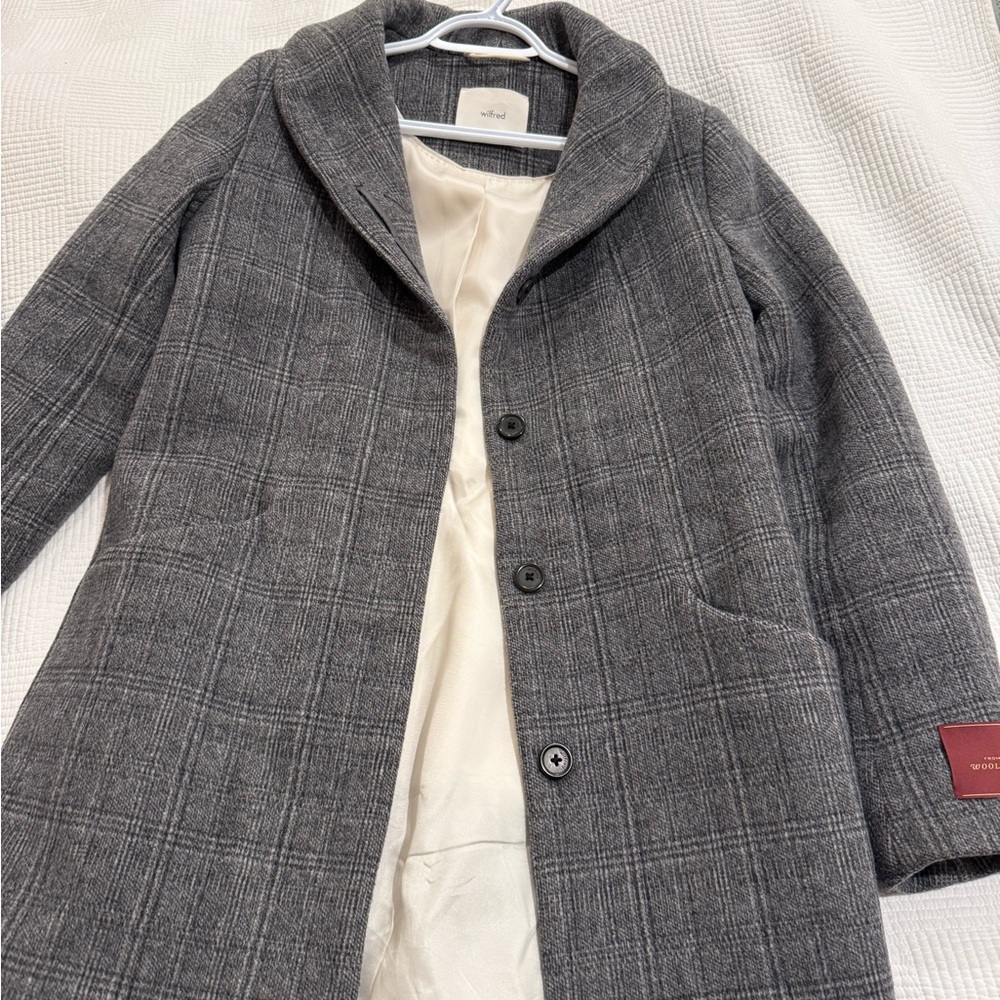 Aritzia Grey Cashmere & Wool Plaid Coat with Cream Lining